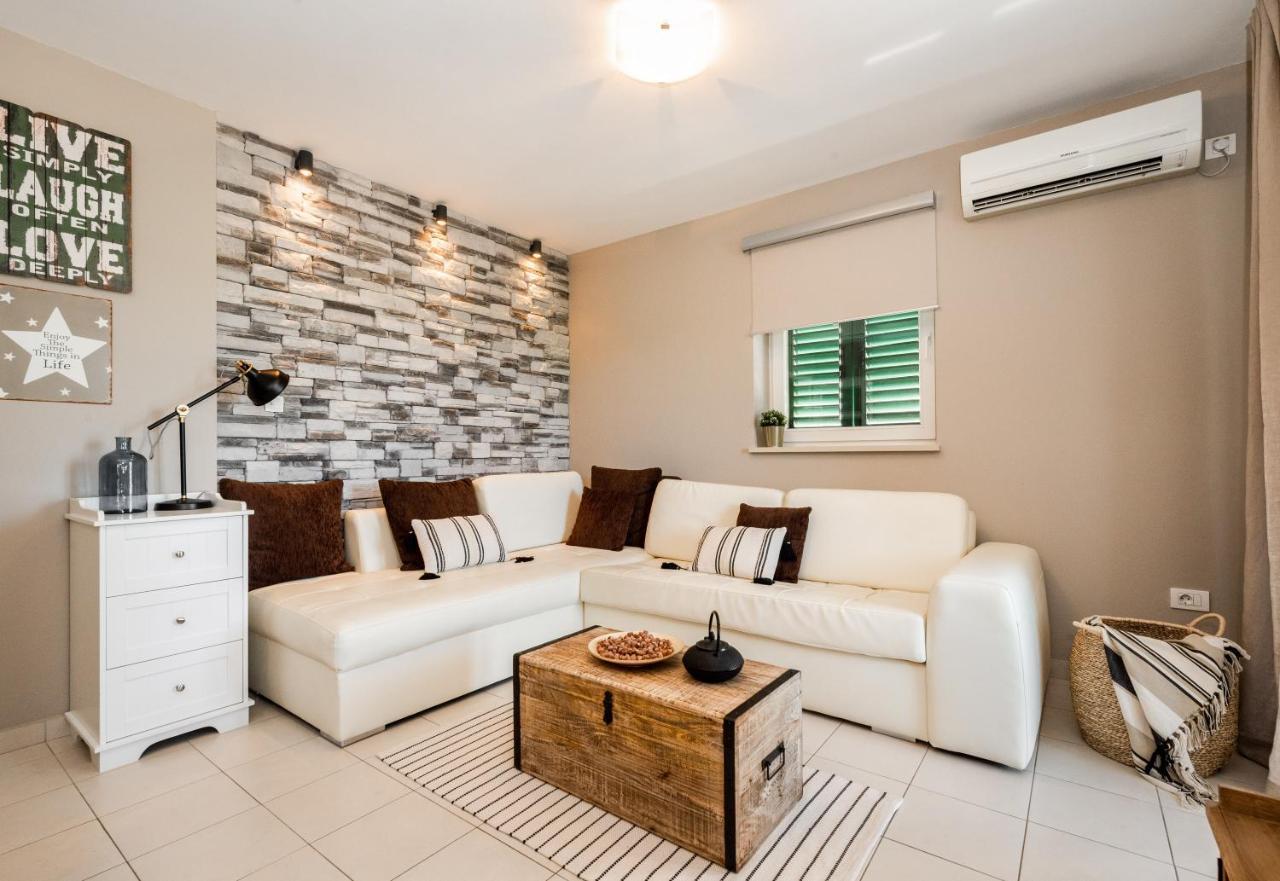 Apartment Cami -Stylish Apartment With A Beautiful Seaview ラバック エクステリア 写真