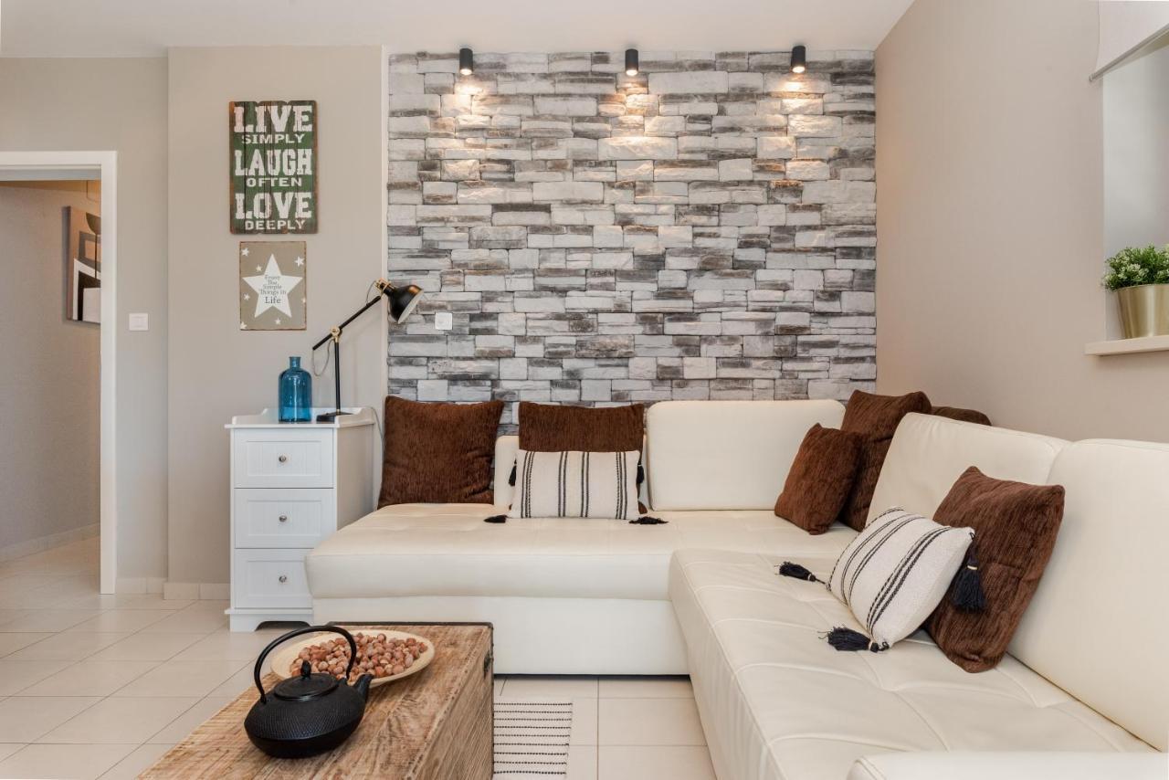 Apartment Cami -Stylish Apartment With A Beautiful Seaview ラバック エクステリア 写真